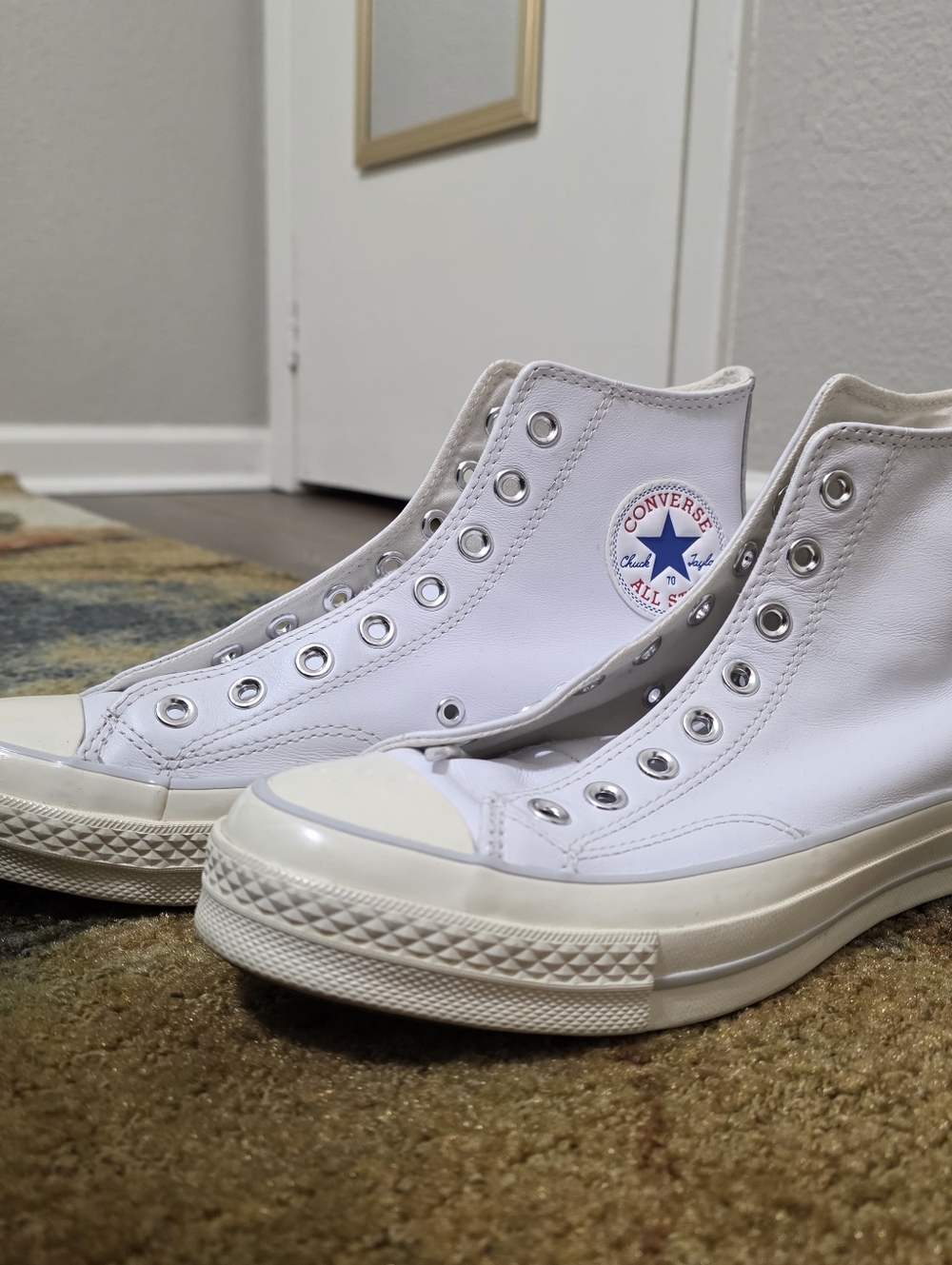 Converse White High Top Sneakers Women's Size 9